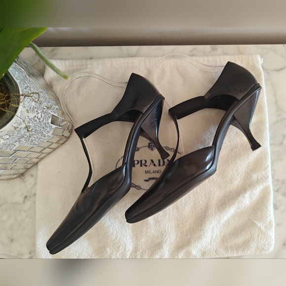 Prada Black T-Strap Kitten Heels| Size 39 EU (9) | With Prada Shoe Bag (EUC) - Picture 10 of 15